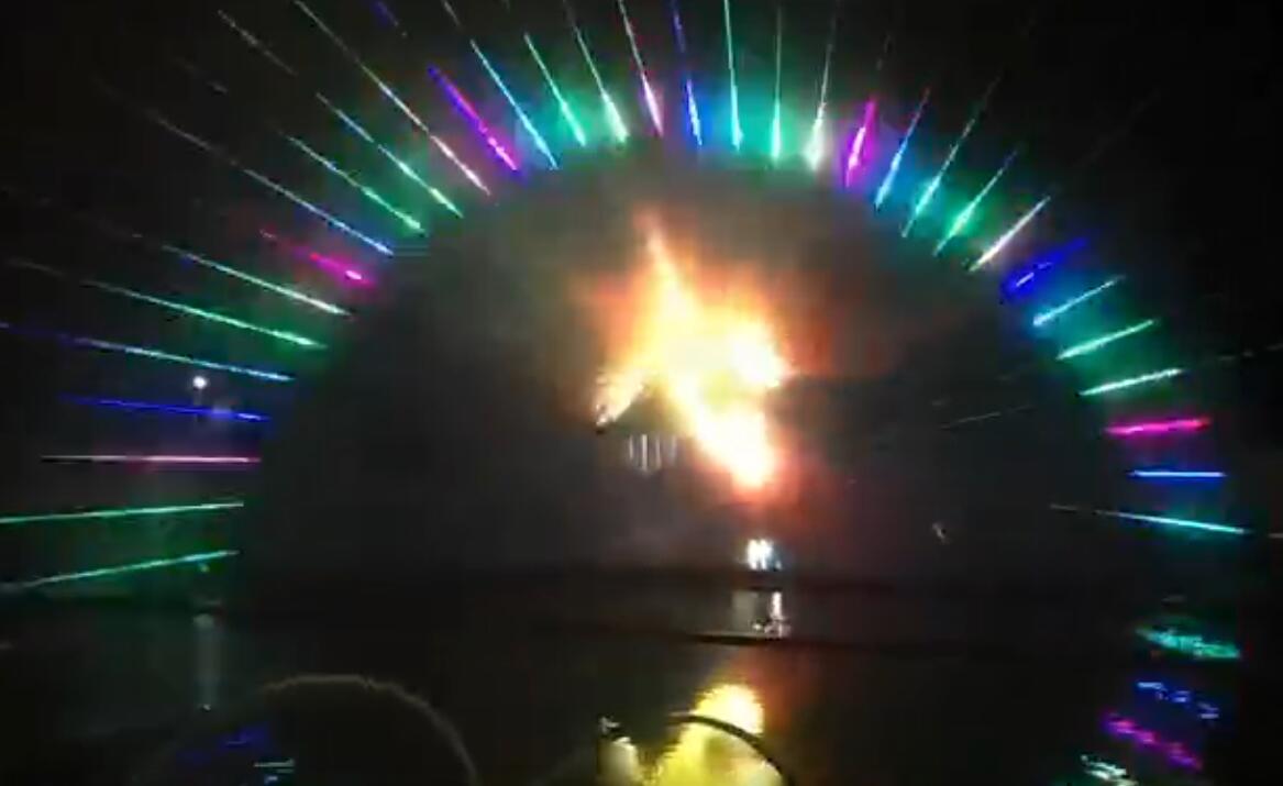 激光水幕電影  