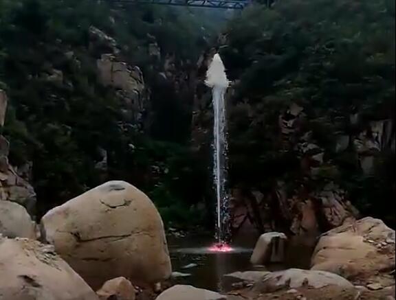 吶喊噴泉  