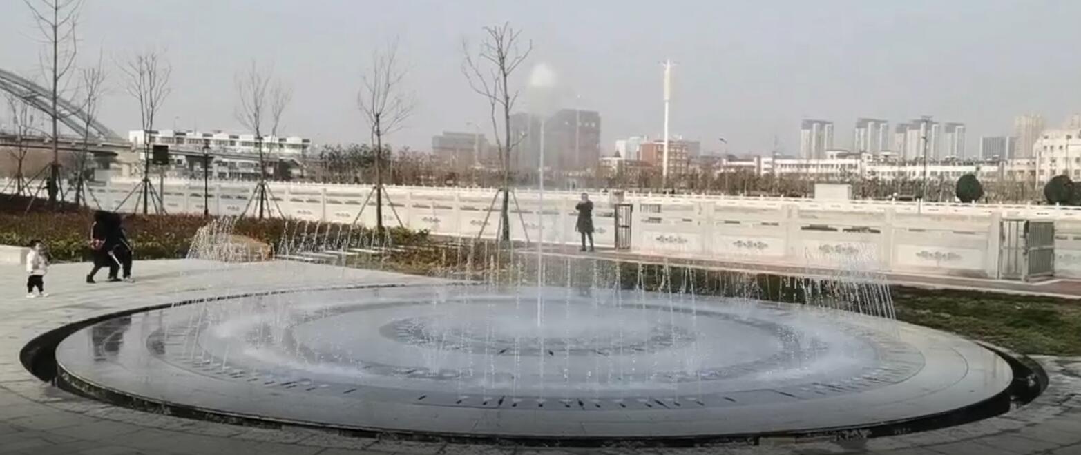 圓形旱式噴泉  